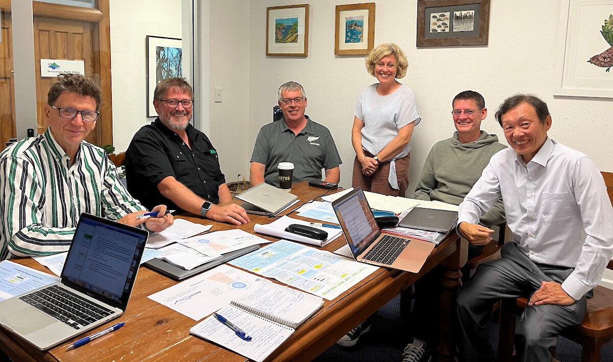 Social Regeneration Plan working group L-R: Prof Stuart Carr (UNESCO Chair - Sustainable Livelihoods; Massey University); Prof Darrin Hodgetts (Massey University); Terry Nicholas (Murihiku Regeneration); Associate Prof Vivienne Anderson (University of Otago); Ivan Hodgetts (Murihiku Regeneraion); Prof James Liu (Massey University).