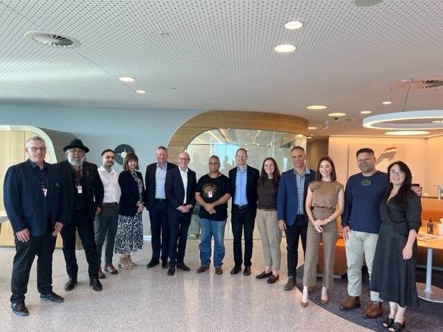 Members of the First Nations Advisory Groups meet with Ngai Tahu representatives..