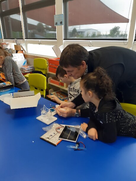 Ivan Hodgetts helping with hydrogen kit assembly.