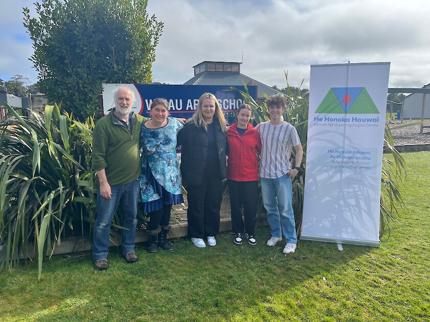 Dr Warren with Otago Students at Waiau Area School. From left: Bronwen Dalley, Molley deGroot, Hayley Anderson and Thomas Patten.