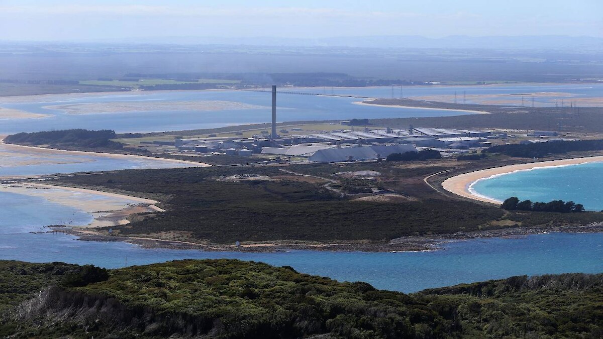 Image provided from Stuff page https://www.stuff.co.nz/business/76144276/tiwai-point-aluminium-smelter-has-reassuring-start-to-2016-as-new-zealand-dollar-and-alumina-prices-fall