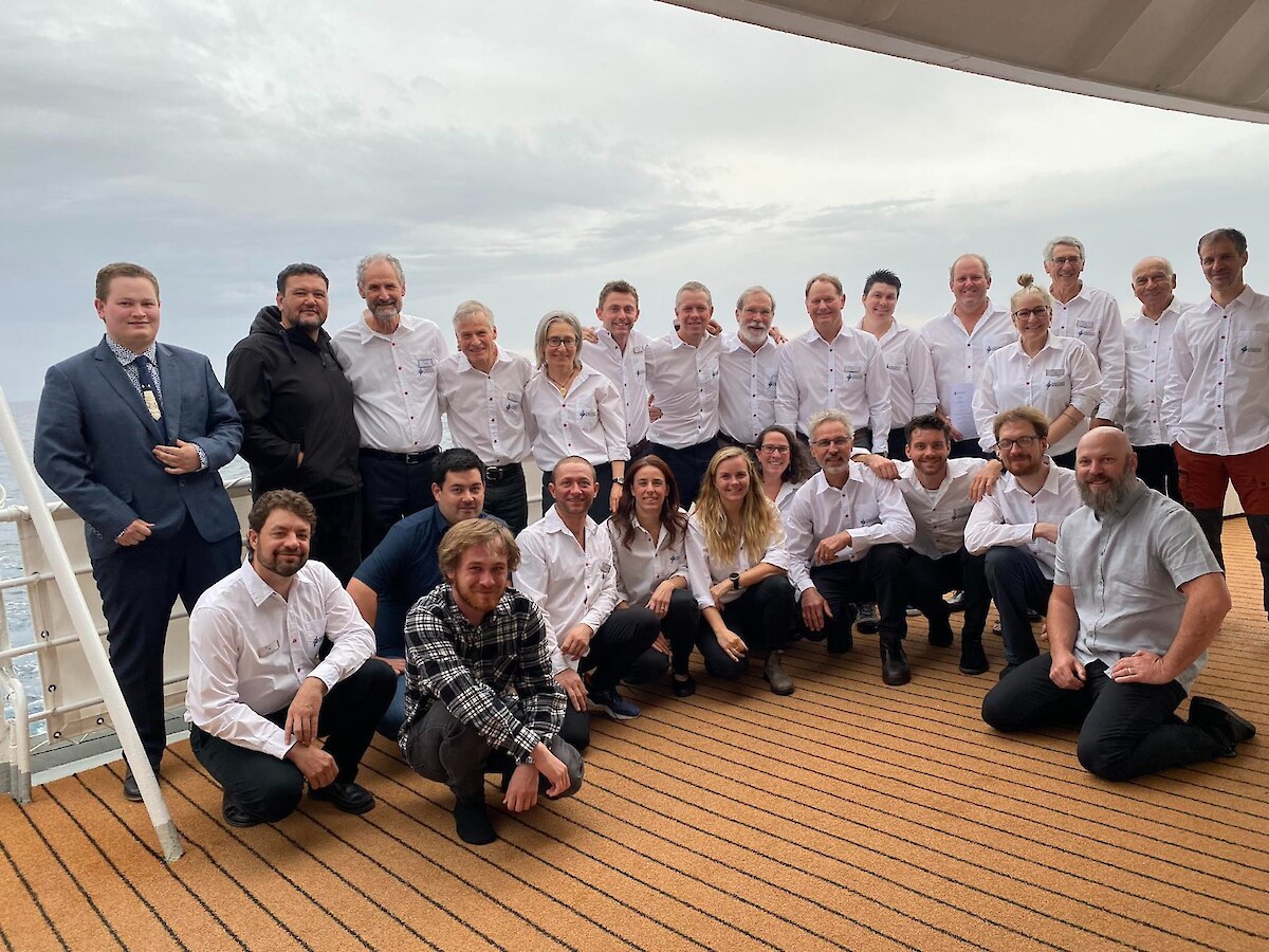 Image taken of the crew on the deck of the Heritage Adventurer